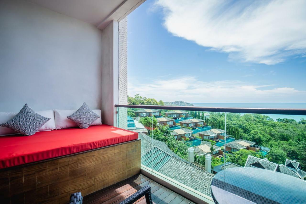 Resort Kc Resort&over Water